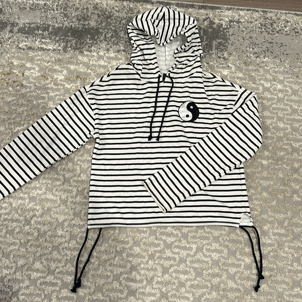 striped hoodie with hood